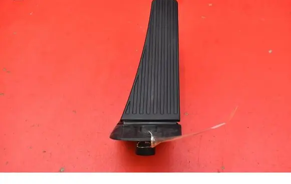 Volvo V60 Accelerator throttle pedal 32269124