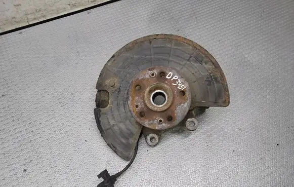 Mercedes-Benz ML W163 Front wheel hub spindle knuckle