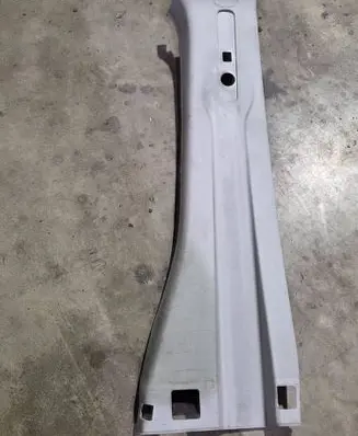 Nissan NV300 (B) pillar trim (top) 93868921 769131995R 93868924