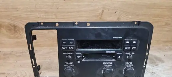 Volvo V70 Radio/CD/DVD/GPS head unit 30737707 307377071 HU450