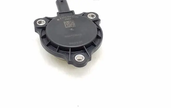 Mercedes-Benz CLA C117 X117 W117 Camshaft speed sensor A2761560790