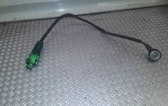Audi A6 S6 C6 4F Detonation knock sensor 06E905377a