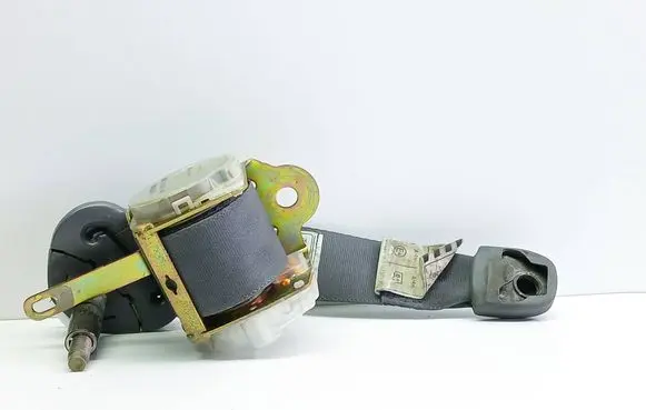 Toyota RAV 4 (XA20) Rear seatbelt C085407