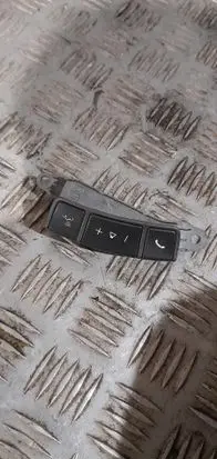 BMW 7 E65 E66 Steering wheel buttons/switches 6911585E