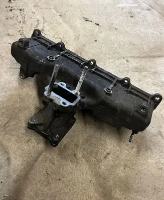 Toyota Corolla Verso AR10 Intake manifold 171110R010 171110R01