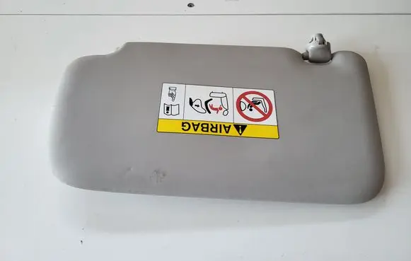 Nissan Pulsar Sun visor