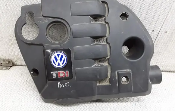 Volkswagen PASSAT B5.5 Engine cover (trim) 038103925