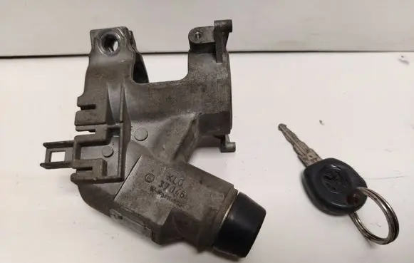 Volkswagen Golf III Ignition lock 357905851