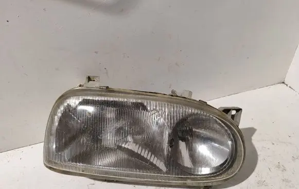 Volkswagen Golf III Headlight/headlamp 084411115