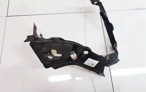 Mercedes-Benz E W211 Headlight/headlamp mounting bracket 