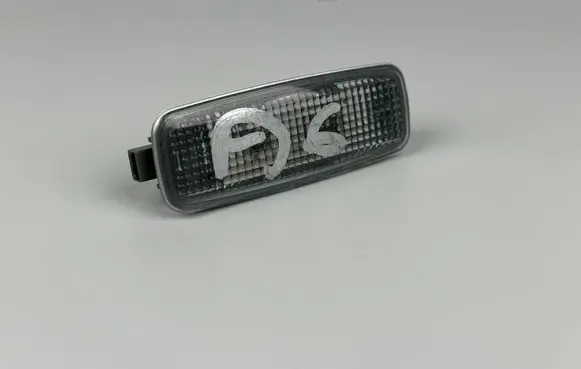 Audi A6 S6 C6 4F Other interior light 8L0947105A