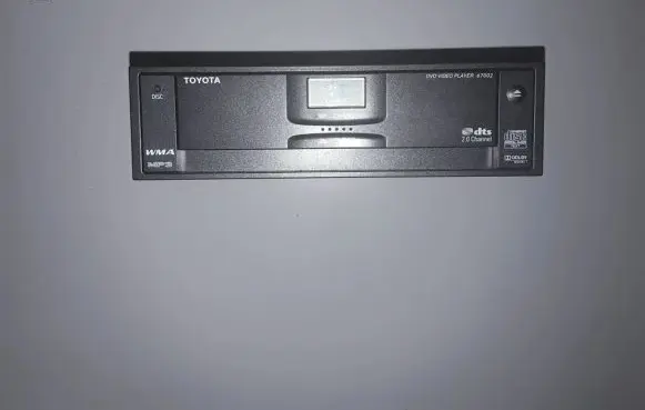 Toyota Sienna XL30 III Radio/CD/DVD/GPS head unit 8627045010