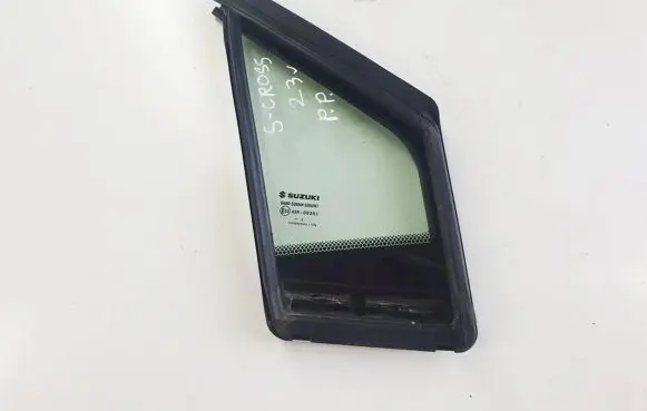 Suzuki SX4 S-Cross Front door vent window glass four-door 43R00351