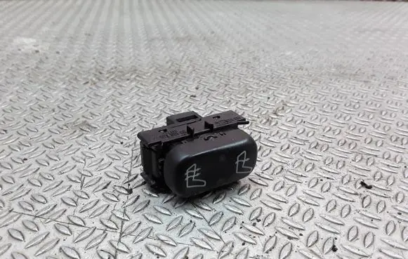 Mercedes-Benz ML W163 Seat heating switch 1638200210