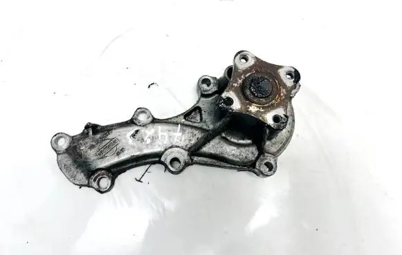 Nissan Primera Water pump 0111045