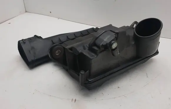 Air filter box