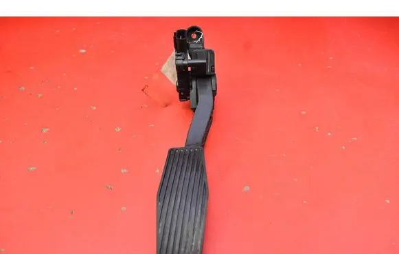 Opel Meriva A Accelerator throttle pedal 13252885