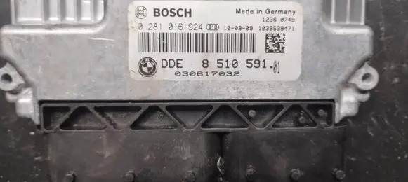 BMW 1 E82 E88 Engine control unit/module 8510591 0281016924