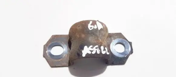 Toyota RAV 4 (XA30) Sway bar bush bracket, front 