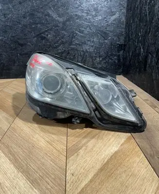 Mercedes-Benz E W212 Headlight/headlamp A2128205861 1ZT00970208