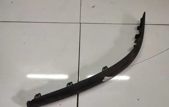 Volvo S60 Front bumper splitter molding 9484010