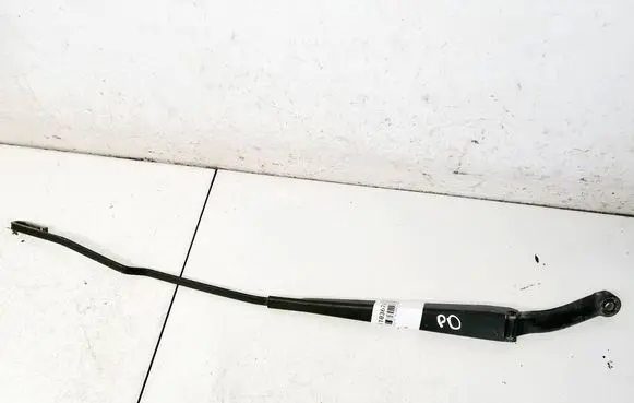 Volvo XC70 Front wiper blade arm 8624246 sp8624269