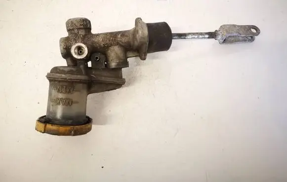 Subaru Forester SG Clutch master cylinder 