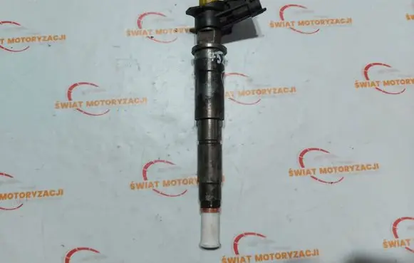 Opel Vivaro Fuel injector 0445115007