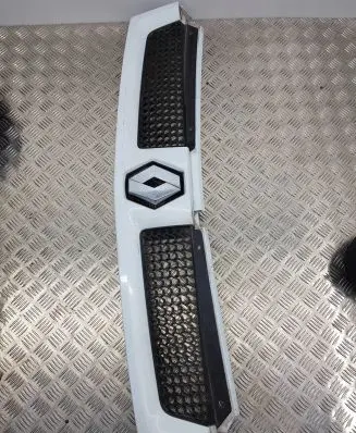 Renault Master II Front grill 8200233765 100207
