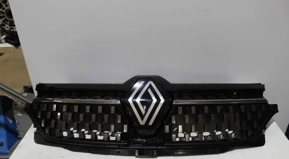 Renault Austral Front grill 