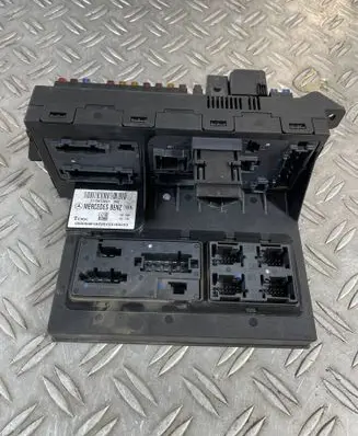 Mercedes-Benz E W211 SAM control unit 2115453801