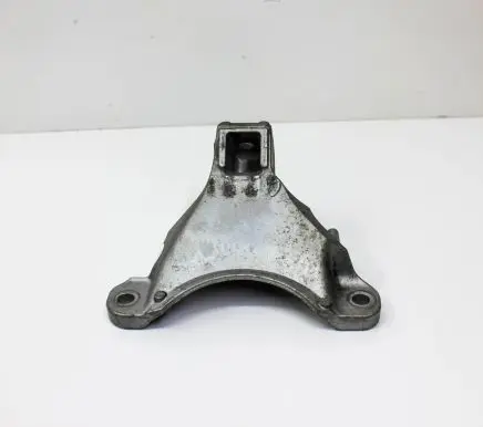 BMW 5 F10 F11 Engine mounting bracket 6781228