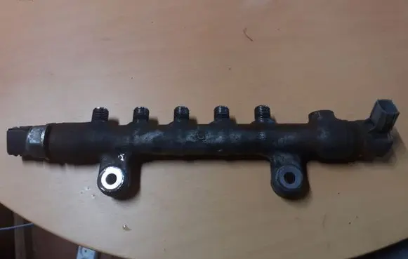 Mazda 2 Fuel main line pipe 788630440 12R67679