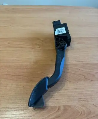 Peugeot 5008 Accelerator throttle pedal 9671417080 0280755169 A01360D02