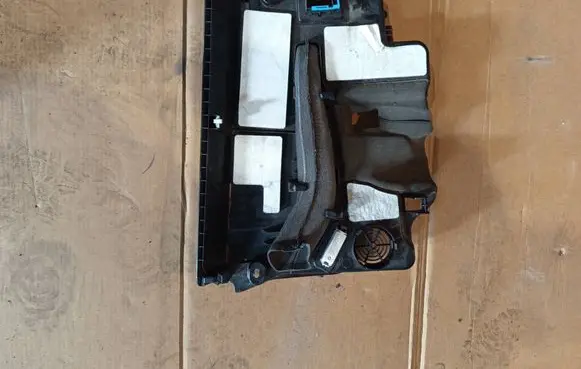 Dashboard lower bottom trim panel