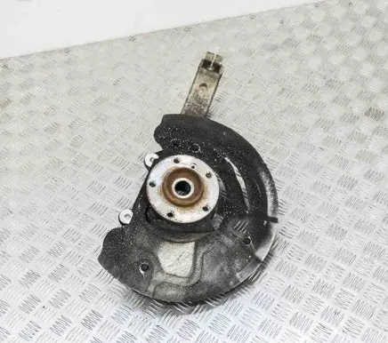 BMW X5 F15 Front wheel hub 6773784