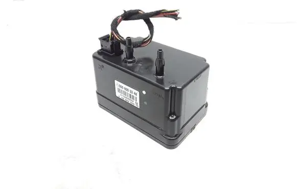 Mercedes-Benz E C207 W207 Central locking vacuum pump 0008003348