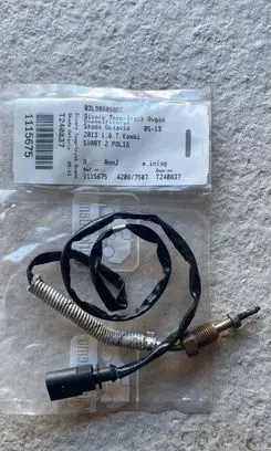Skoda Octavia Mk2 (1Z) Exhaust gas temperature sensor 03L906088EC 1115675 T240837
