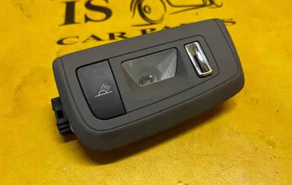 Porsche Panamera (970) Rear seat light 