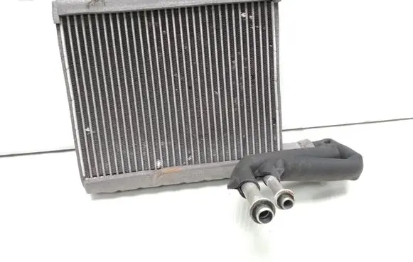 Air conditioning (A/C) radiator (interior)