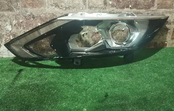 Nissan Qashqai Headlight lense 