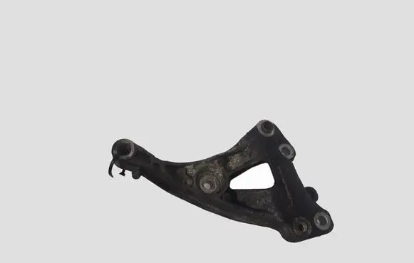 Citroen DS3 A/C compressor mount bracket V758078180