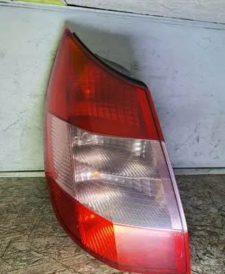 Renault Scenic II - Grand scenic II Rear/tail lights 8200127704E 2SK00865901 2SK0086590142