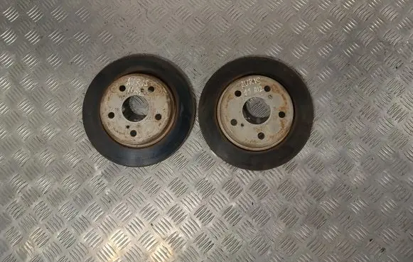 Toyota Auris 150 Rear brake disc 4243112280