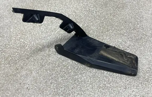 Opel Insignia B Windshield trim 39117508