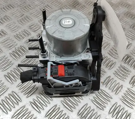 Volkswagen Tiguan ABS Pump 5Q0614517GB 5Q0614235