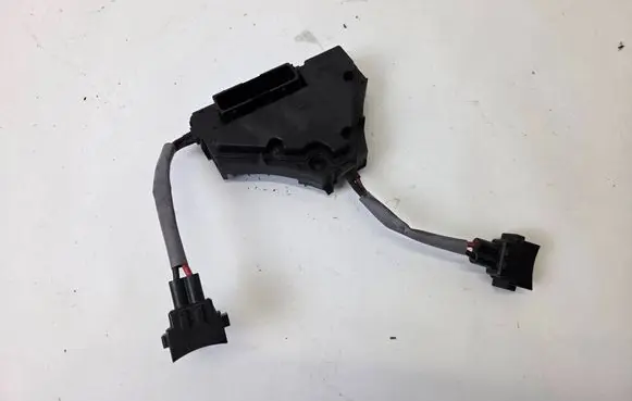 Saab 9-3 Ver2 Coolant fan relay 874682J