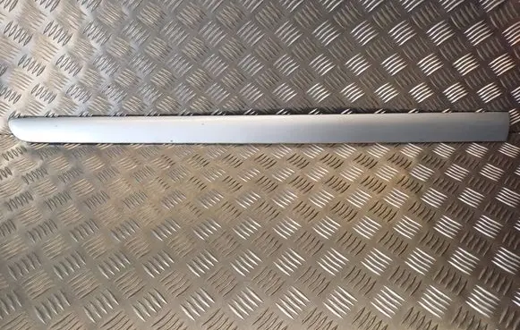 Volkswagen Touran I Front door trim (molding) 1T0853515H