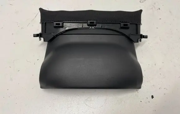 Steering wheel column trim
