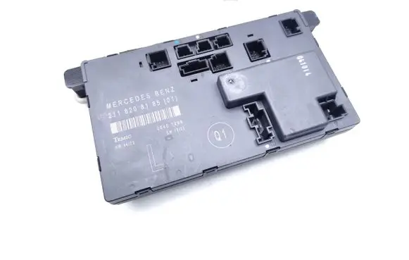 Mercedes-Benz E W211 Door control unit/module 2118208185